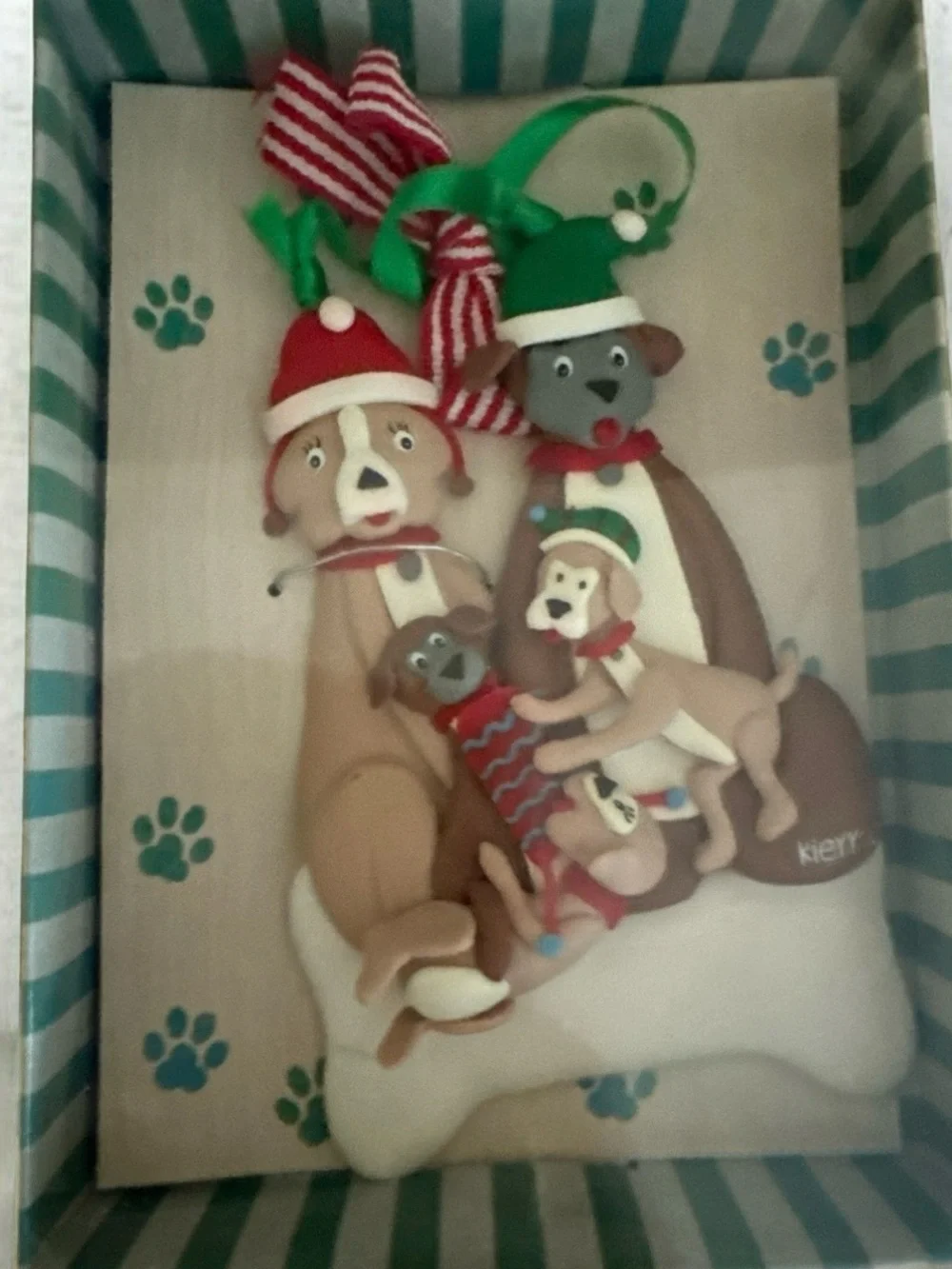 Holiday Dog Ornament Plaque